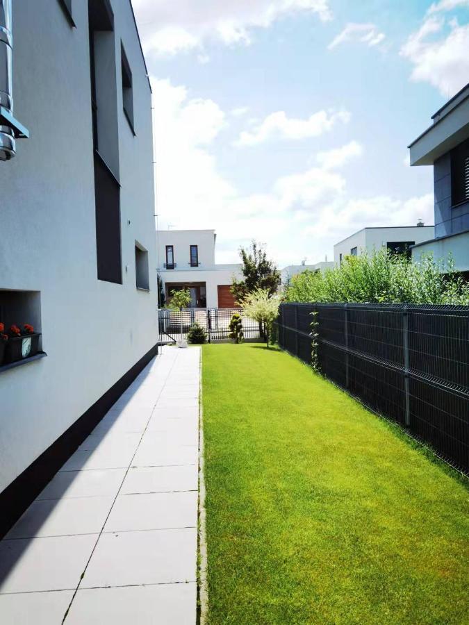 Yipin Villa 布拉格 外观 照片